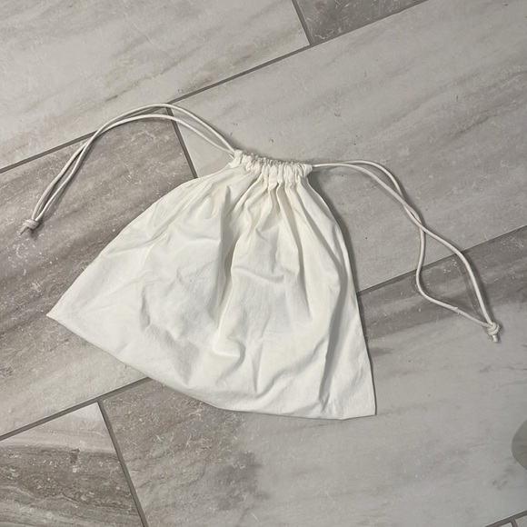 Away Dust Bag for Toiletry Bag New - Picture 5 of 5